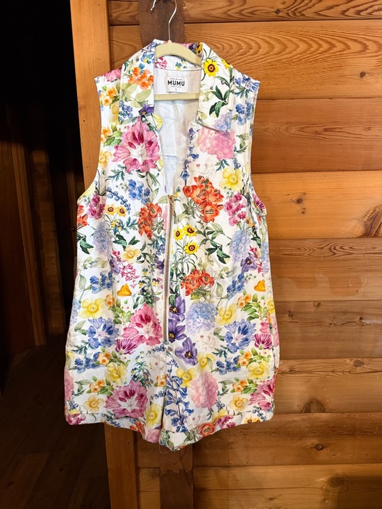 Show Me Your MuMu Pants - Show Me Your MuMu White Floral Quilted Vest with Multicolor Blooms